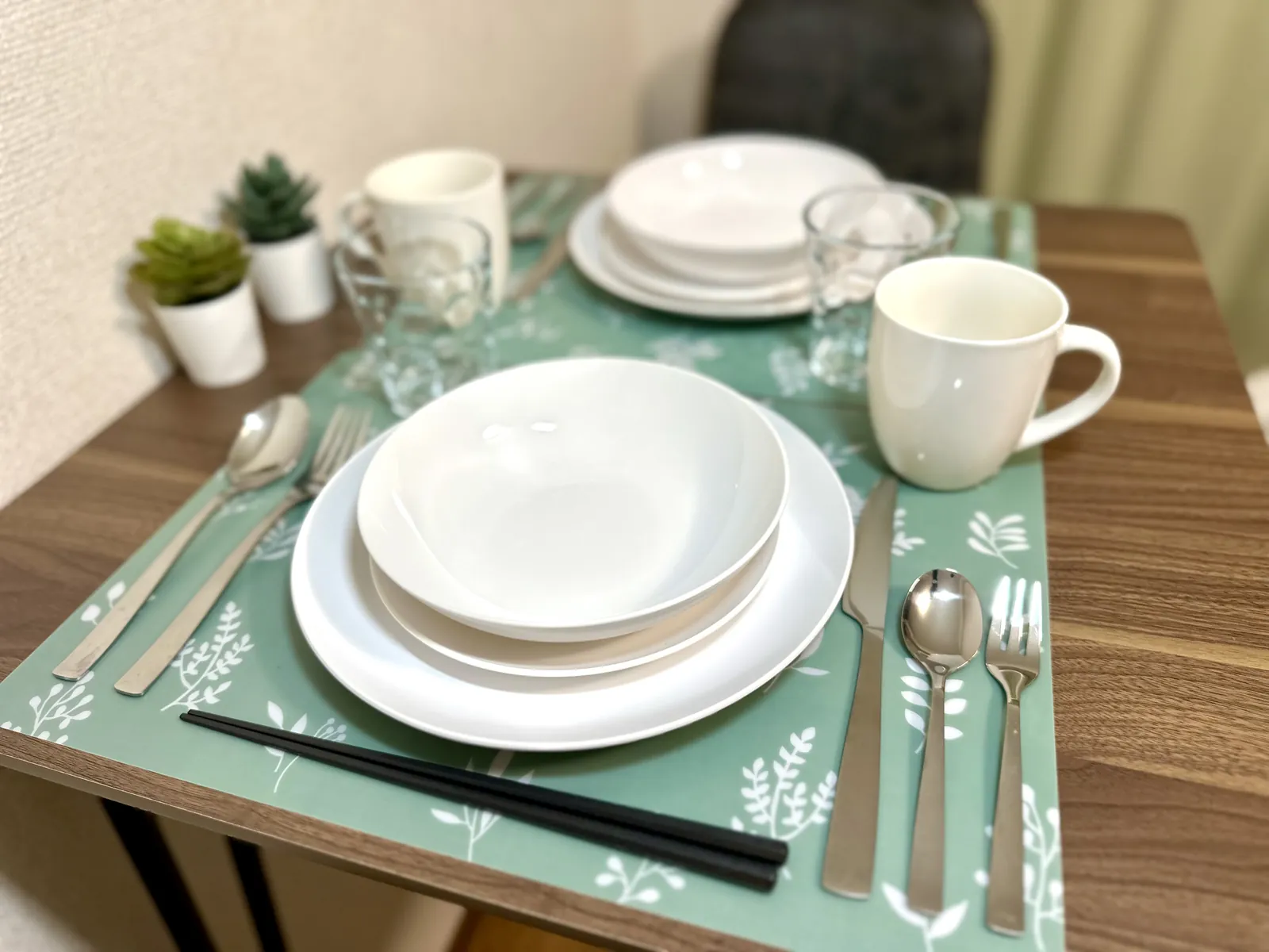 Dining table setup